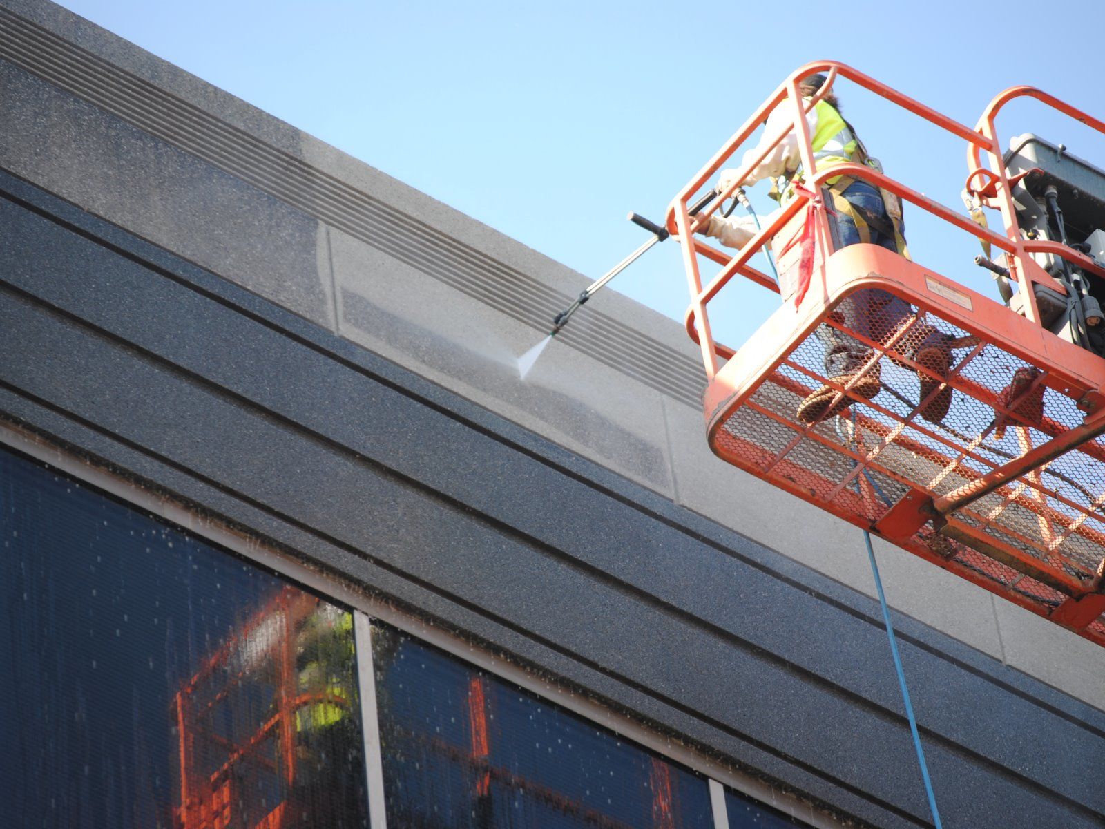 Eco-Friendly Building Washing